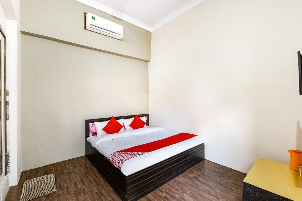 Oyo 69647 Yash Lodge Jabalpur Eksteriør billede
